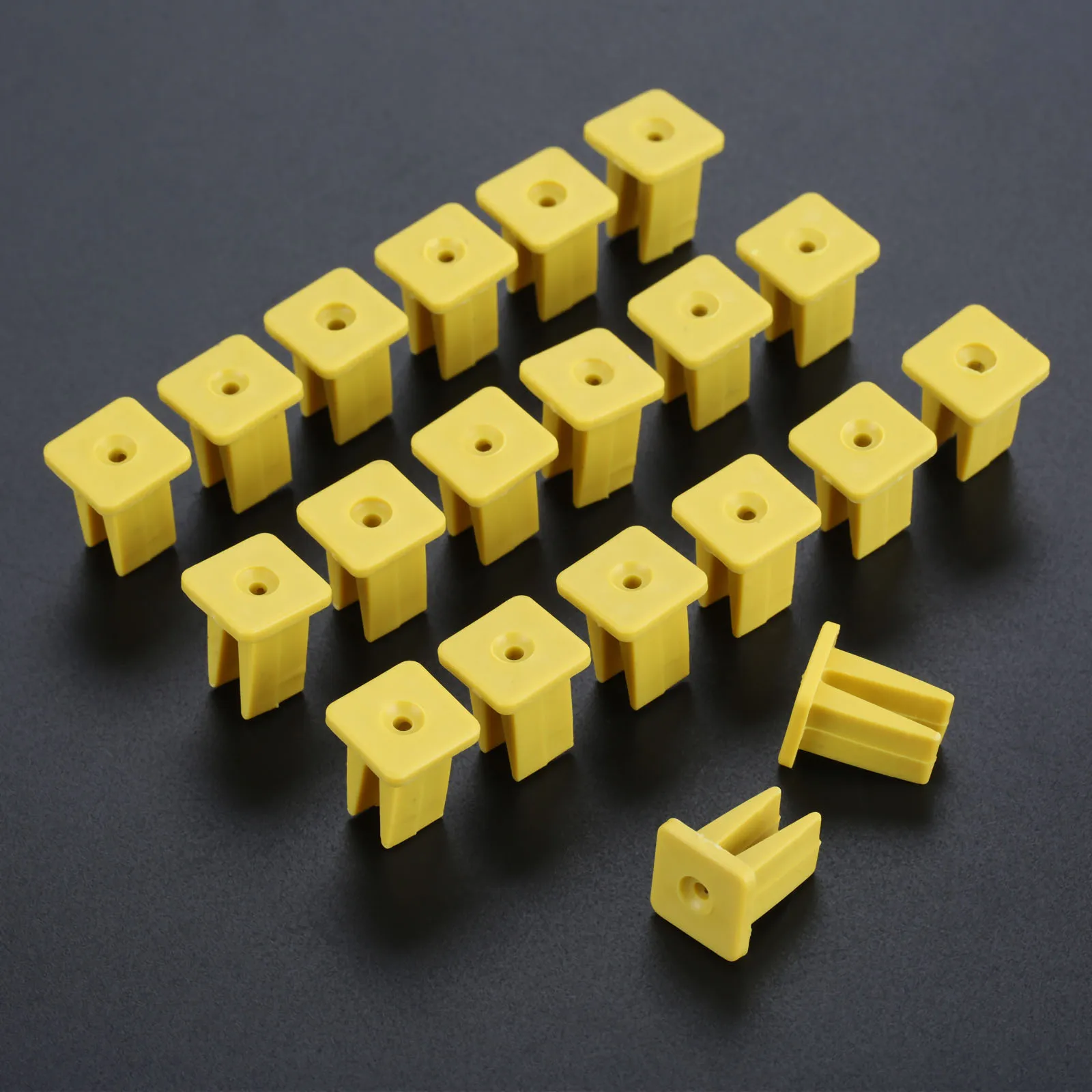 

20Pcs Car Self Tapping Screws Holder Auto Headlight Fastener Car Decorative Clip Cover Modified Fixed Clamp Auto Fastener Clips