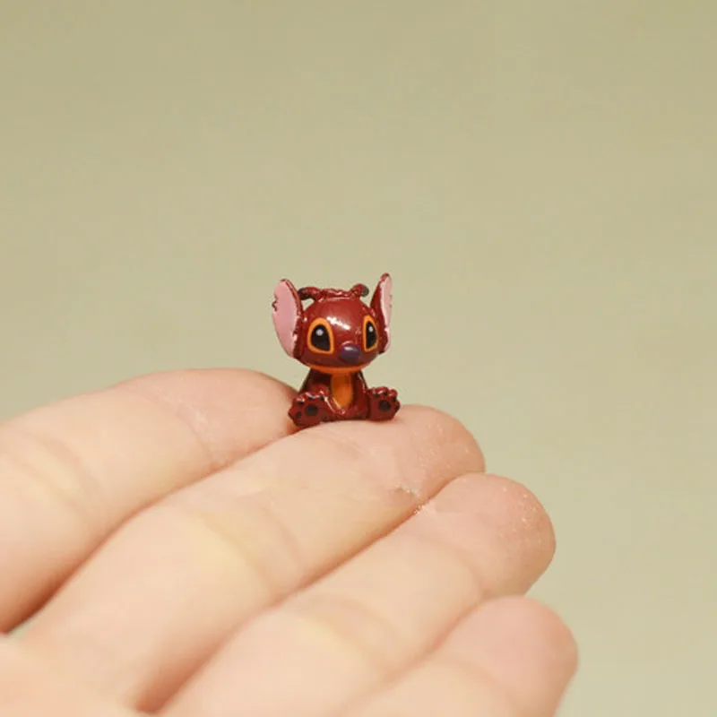 

1pcs Original Lilo & Stitch 628 Stitch Leroy Action Figures Toy Doll Red Stitch Model Toys for Collection Gifts 1CM
