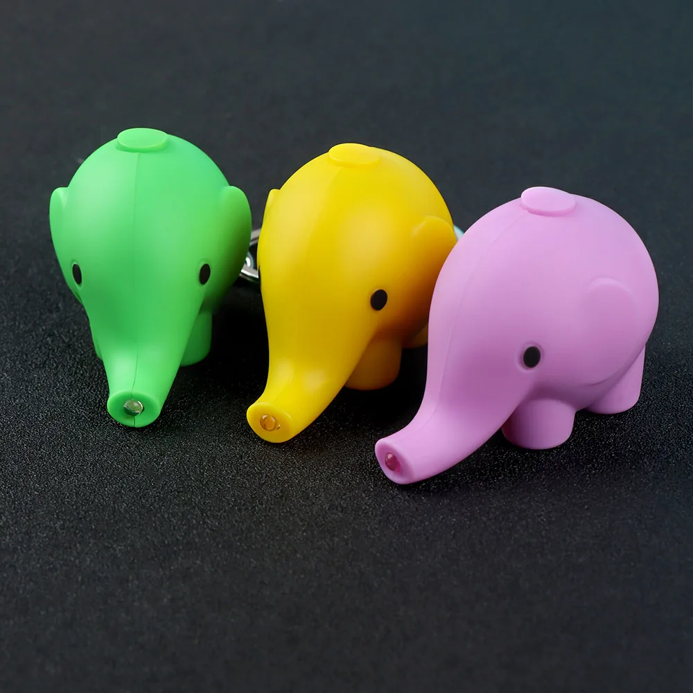 Милый мультяшный слон Животное Дети люминесцентные игрушки светодиодный Кулон мини фонарик детская игрушка