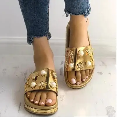 

Factory direct 2019 new women diamond slippers one word drag fashion casual women's non-slip sandals slippers