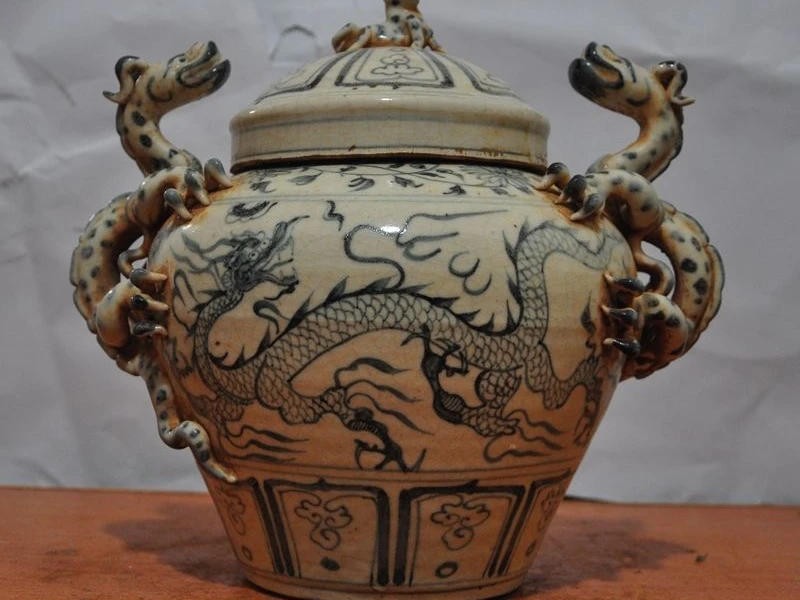 

Antiques China Old Blue&White Porcelain Carved Dragon Statue Tank pot jar CrockA