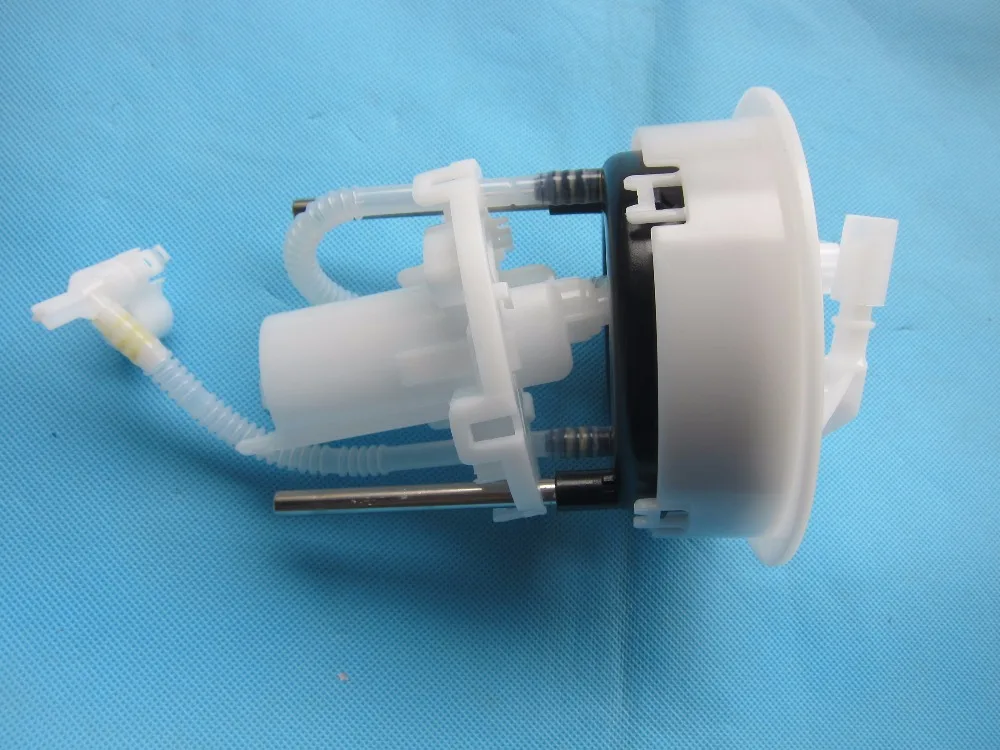 

Fuel filter assembly (with pump) for old mazda 2 2007-1.3 1.5 model OEM:ZJ36-13-ZE0F