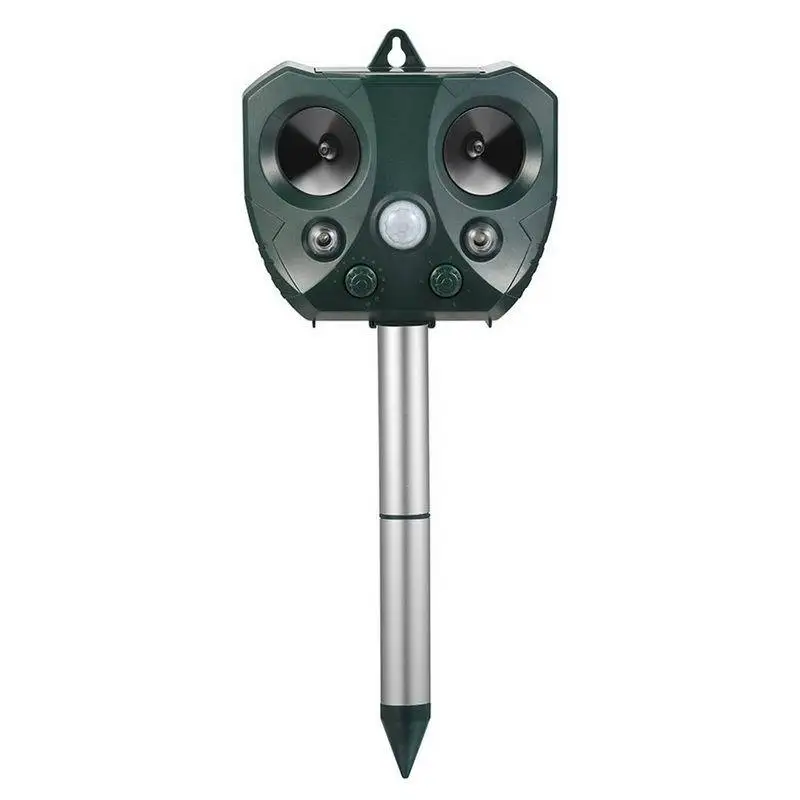 Solar Power Ultrasonic Pest Repeller with Flashing LED lights Outdoor Animal Repeller With PIR