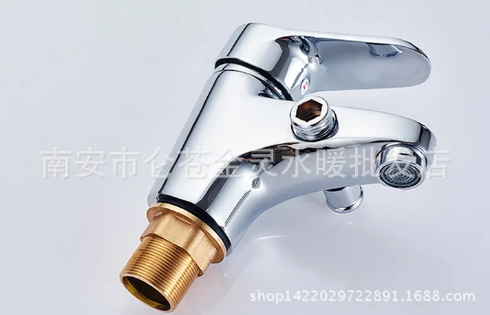 Full copper single hole hot and cold basin faucet, shower faucet wash basin mixer faucet + pressurized square shower head + tube