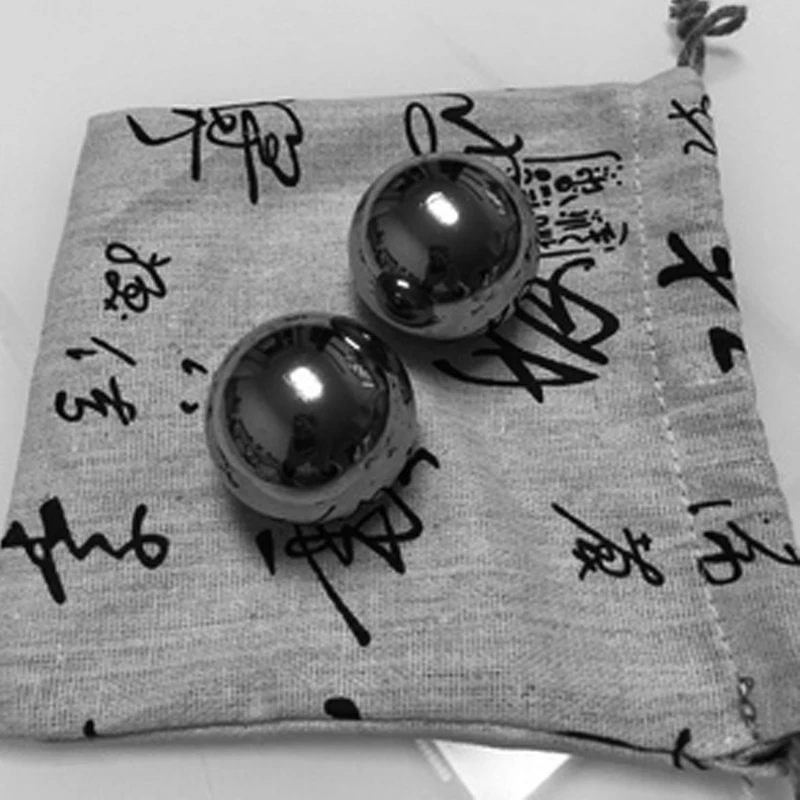 2 pcs 40mm/520g 45mm/720g Polished health iron fitness ball hand pieces health-care handball massage ball for massage ball