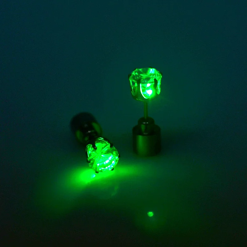 Светодиодный светильник, 1 пара, горячие рождественские серьги-гвоздики, мигающие Серьги Из Нержавеющей Стали, серьги-гвоздики для танцевальной вечеринки, подарок - Цвет: green