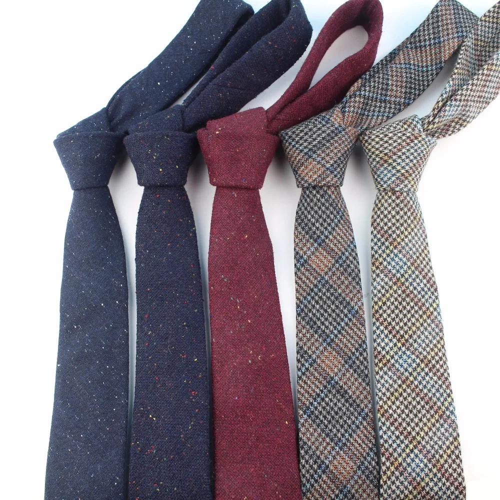 European Men's Wool Necktie Ties Skinny Dot Narrow Knitted Tie Casual
