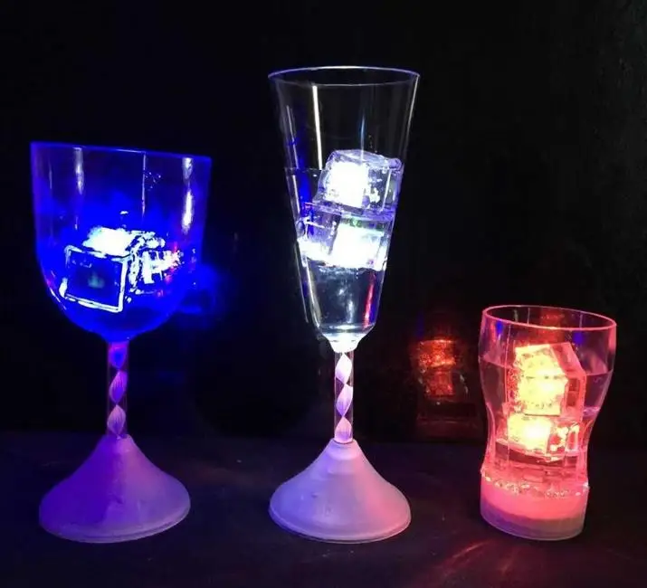 

Polychrome Flash Ice Liquid Sensor Glowing Ice Cube Submersible Lights Decor Light Up Bar Club Wedding Party Cup Champagne Tower