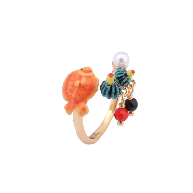 

European American fashion animal series hand painted enamel glaze little fish pearl pendant open adjustable finger ring hot sale