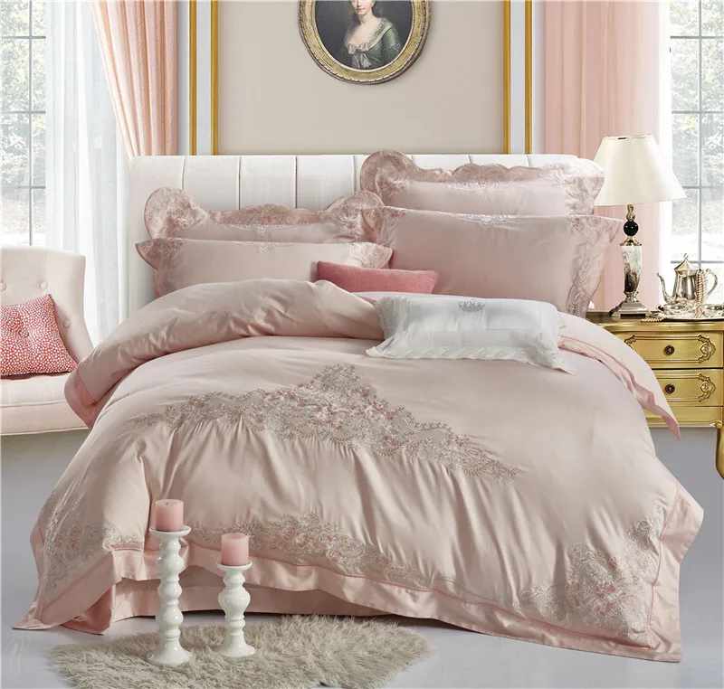 Pink Color Luxury Crown Bedding Set King Size Designer Bedding