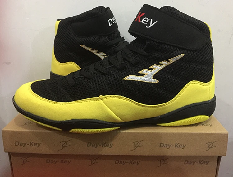 Day key 2018 Speed Men's Boxing Training Boot Black / yellow Wrestling