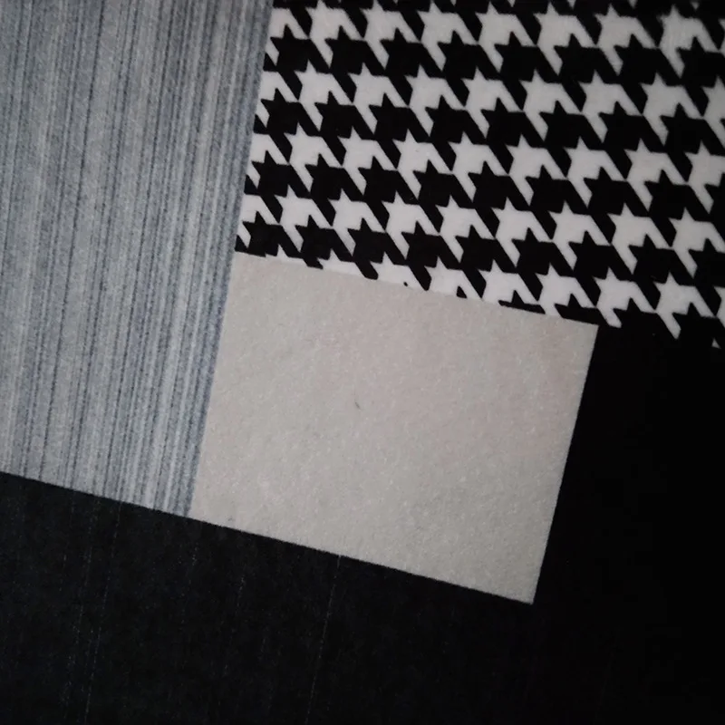 Черно-белые модные Необычные полосатые ковры для гостиной, спальни, декоративный ковер, Кристальный бархат, с принтом, Противоскользящий коврик
