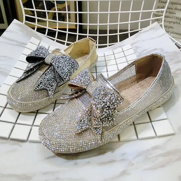 

2018 New Fashion Women Bling Bling Flats Slip On Casual Walking Shoes Silver Loafer Woman Rhinestone Bow Tie Slides Mules Loafer