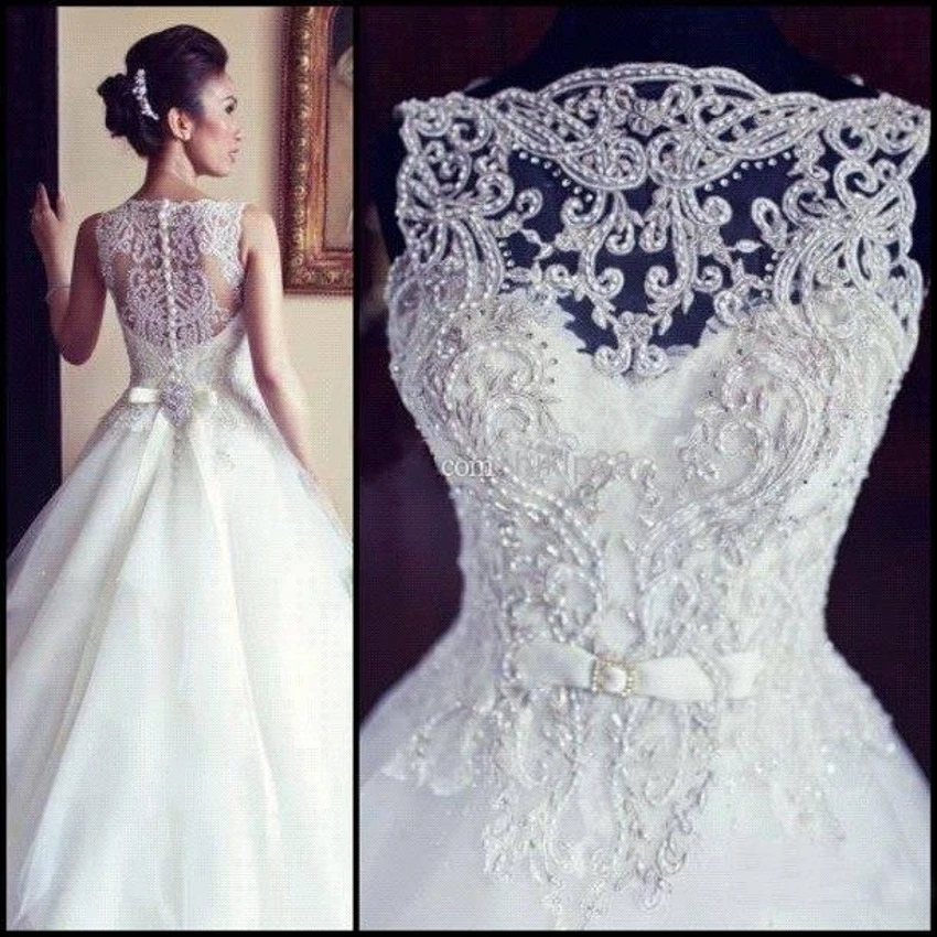 

Tulle Sexy New Sleeveless A Line Wedding Dresses Beaded Court Train Vintage Bridal Gowns With Buttons Back Custom Made Appliques
