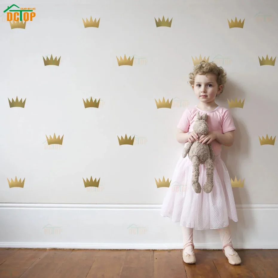 

32pcs Princess Crown Vinyl Wall Stickers Kids Girl Bedroom Baby Room Decorate Gold Silver Metallic Crown Pattern Wall Decor