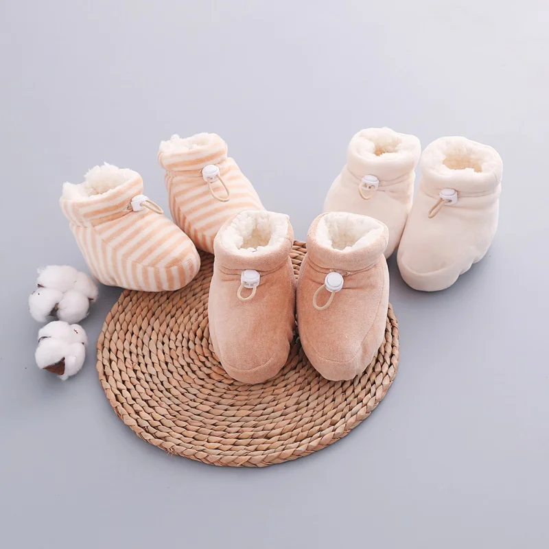 Для детей ясельного возраста зимняя одежда вельветовое footshoes мягкая подошва