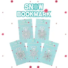 5Pcs/Set Lovely Christmas Metal Snowflake Metal Pendant Bookmark Heart Shaped Book Holder Stationery Gift