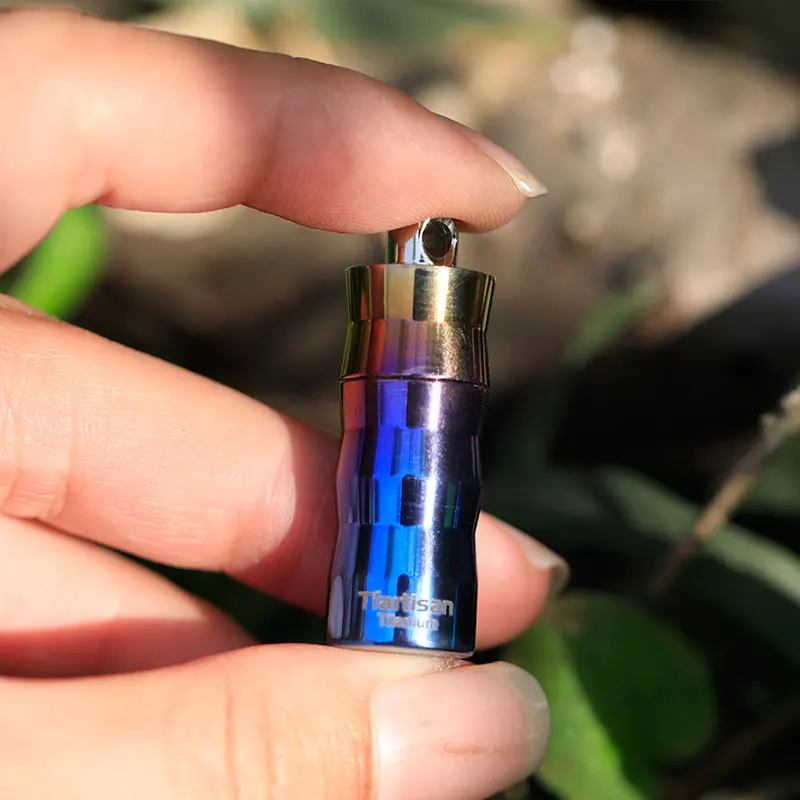 Ti artisan outdoor titanium alloy mini waterproof pill seal warehouse perfume sealed warehouse, can be hung around the neck