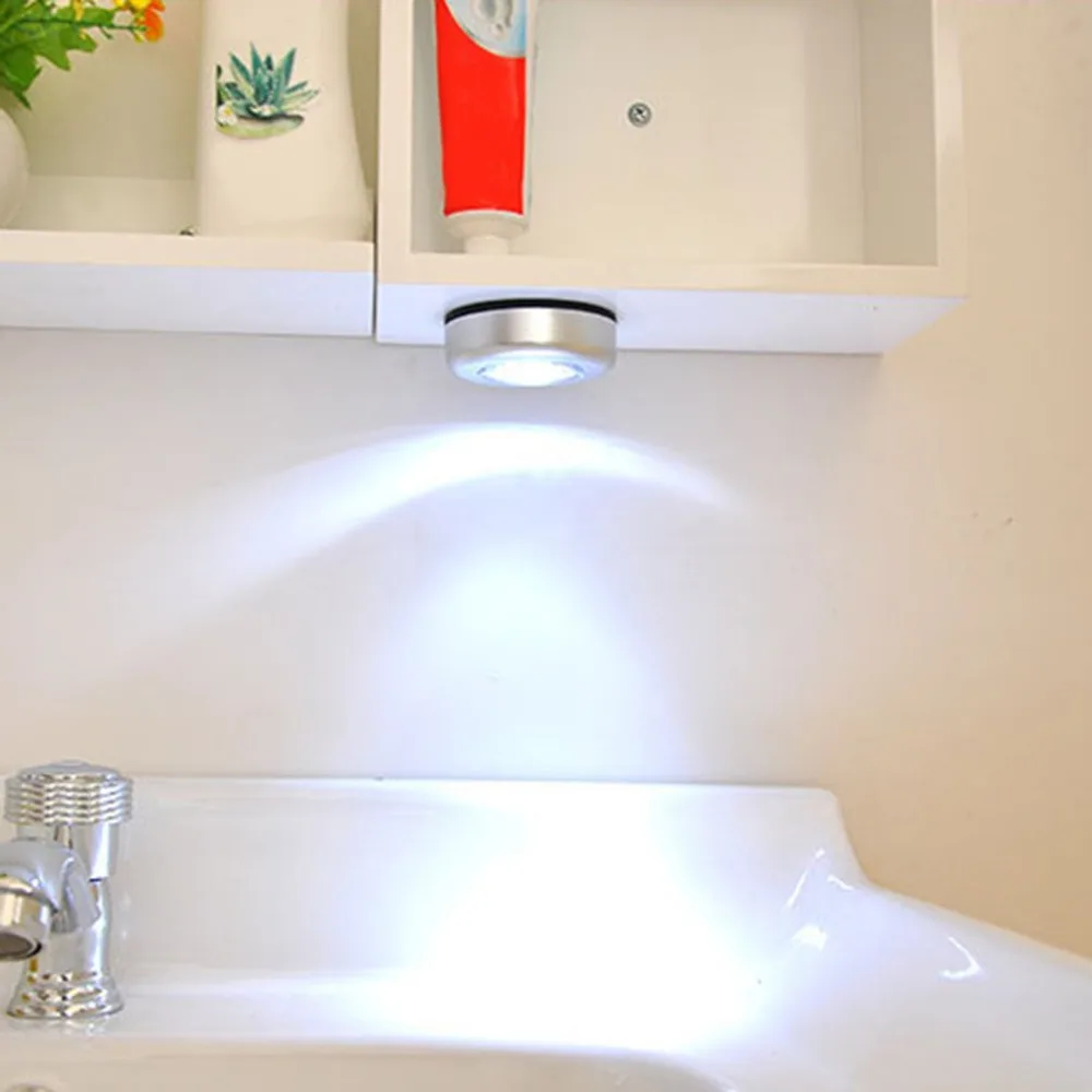 

Dropshipping Stick Pat Lamp 3 LEDs Touch Lamp Ceiling Wall Cabinet Mini LED Night Light Battery-powered Bedside Emergency Lamp