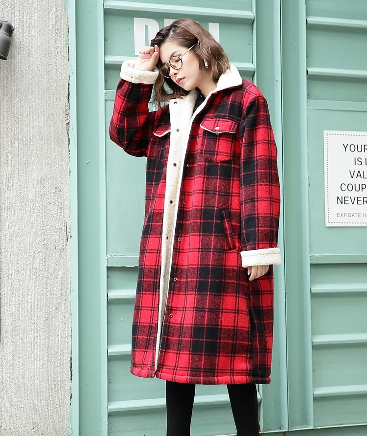 Осенне-зимнее плотное Теплое повседневное шерстяное пальто из овечьей шерсти, винтажное модное женское Свободное пальто в красную клетку JQ212