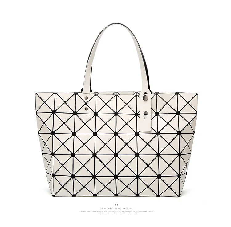 ZYJ Deformable Women Laser Geometry Quilted Plaid Pearlescent Handbag Shoulder Bags Casual Sequins Lattice Foldable Tote Bag (11)