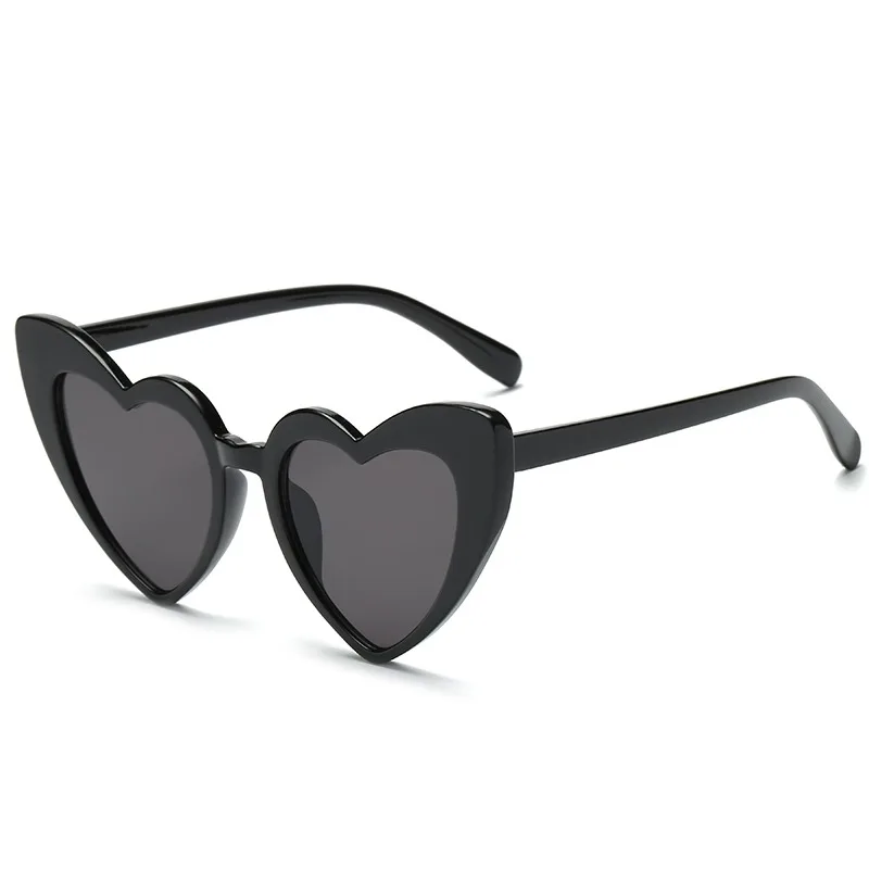 В форме сердца, хорошие украшения очки Харадзюку рамка с объективом Для женщин Симпатичные пластмассовые солнцезащитные очки Love очки в форме сердца женские UV400 солнцезащитных очков - Цвет оправы: A