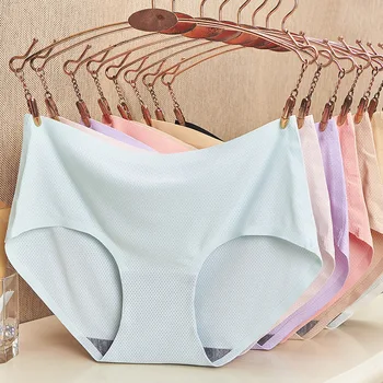 

Seamless Underwear panties Woman Ice Silk Mid-waist Sexy Large Size Lady's Triangular Underwear Summer New Mesh Permeability