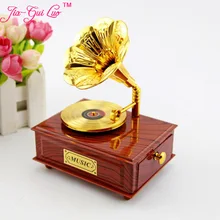 The new phonograph music box Creative retro elegant music box Student teachers’ day gift desktop furnishing articles jia-gui luo