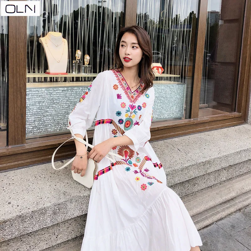 

2019 spring new Thailand Bohemia holiday national style embroidery dress
