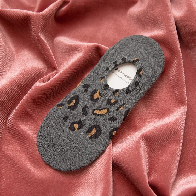 Женские носки-тапочки; Новинка года; 1 пара женских носков; хлопковые леопардовые женские лодочные носки; женские невидимые носки