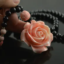 2015 Nuevo Diseño de la Joyería Pendiente de La Flor de Color Rosa Concha Tridacna Sangre Sintética de Moda Las Mujeres Collar de Cadena Larga