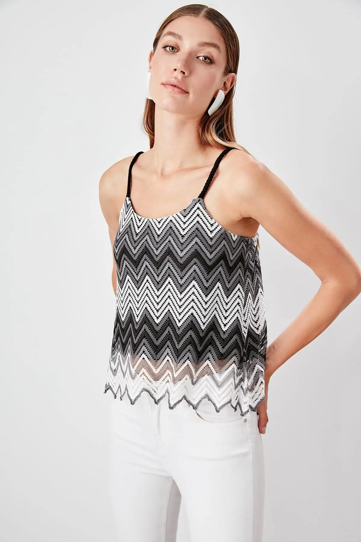 

Trendyol Black Knitted Blouse TWOAW20BZ0150