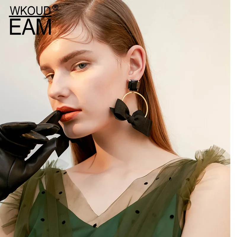 

WKOUD EAM 2019 New Woman Brief Cloth Ribbon Brief Temperament Earrings Fashion Female Jewelry Accessories Party Gift 6#JY569