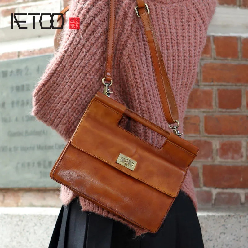 

AETOO Korean version of the original personality retro color wiping the first layer of leather turtled leather square handbag sh