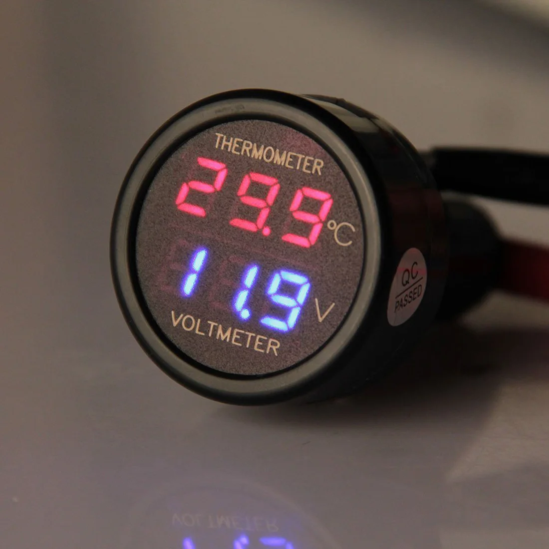 2 In 1 LED Car Cigarette Lighter Digital Voltmeter Thermometer Applies to 12/24V Universal Car SUV Truck Voltage Meter 2018 New