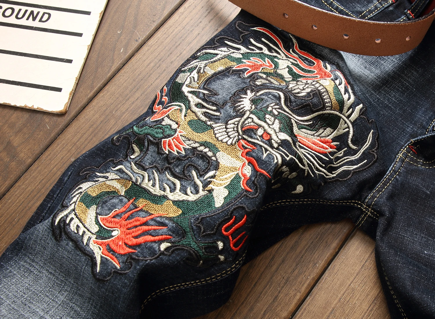 Брендовые мужские прямые хлопковые рваные потертые черные джинсовые брюки с 3d вышивкой дракона размера плюс 29-38 мужские джинсы
