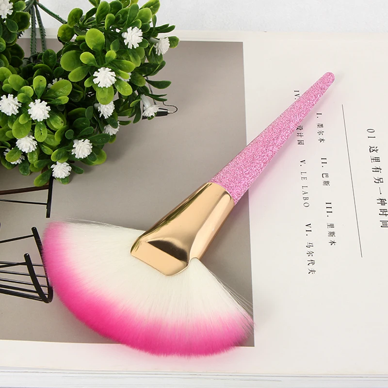 Pink Fan Makeup Brushes Face Loose Powder Foundation Blusher Concealer BB Cream Kabuki Brush (4)