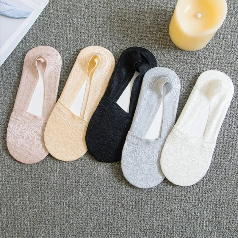 

Women's Silicone Non-slip Ice Silk Socks Fashion Retro Jacquard Personality Socks Breathable Invisible Boat Socks