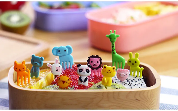 

10pcs/set New Animal Farm mini cartoon fruit fork sign resin fruit toothpick bento lunch for children decorative plastic hot