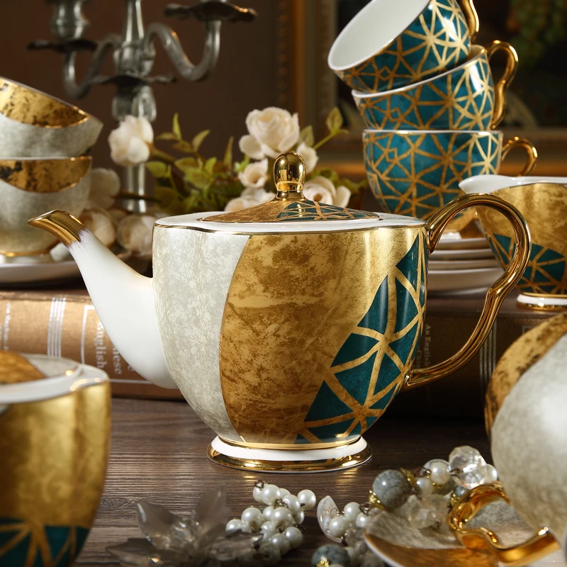 Preise Luxus Bone China Kaffee Set Gold Inlay Porzellan Tee Set Erweiterte Topf Tasse Keramik Becher Zucker Schüssel Creamer Teekanne Milch krug
