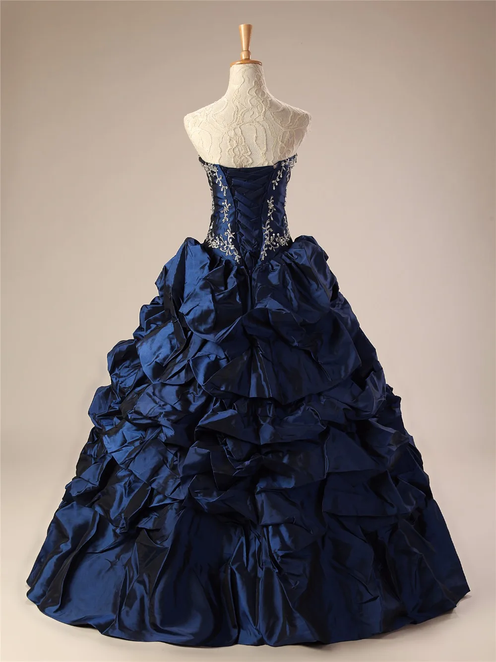Quinceanera dresses 15 Years Fashion Embroidery Beading Full-Length Formal Debutante Gowns Lace-up Sweetheart Angelsbridep