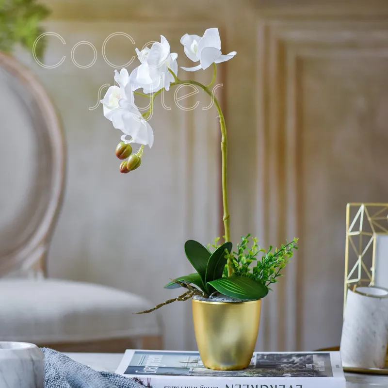 

Cocostyles superior distinctive deluxe golden metal flower vase for royal hotel decoration modern home goods decorative vase