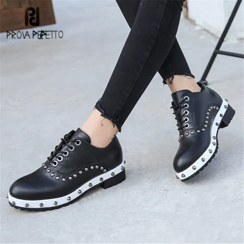 

Prova Perfetto Rivets Studded Women Casual Platform Flat Shoes Lace Up Tenis Feminino Female Espadrilles Flats Ladies Creepers
