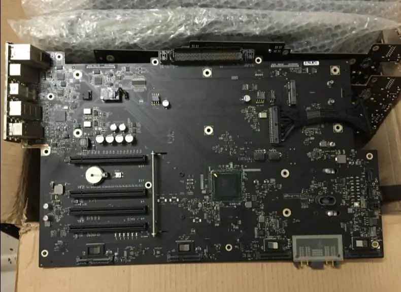 Apple iMac 24/" A1225 Early 2008 MB325LL//A 2.8GHz Logic Board 820-2301 No CPU