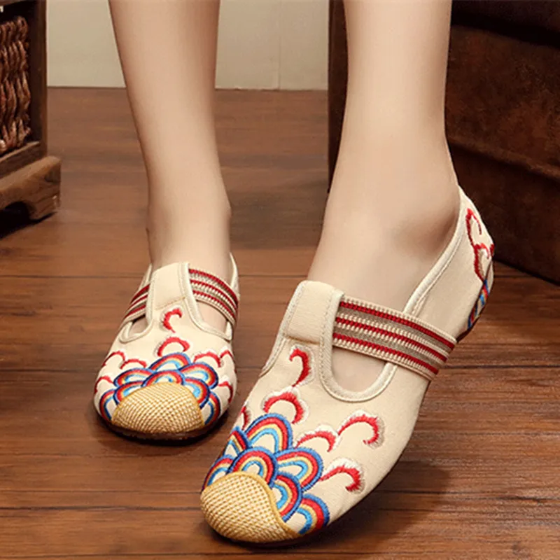Women Canvas Embroidery Shoes New 2018 Chinese Comfortable Flat Spring