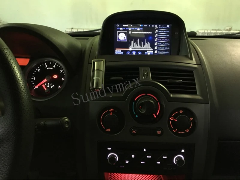 Best 1024*600 hd octa core 4G 64G Android 9.0 Car Multimedia Player for Renault Megane II with audio stereo built in wifi DVR OBD 1