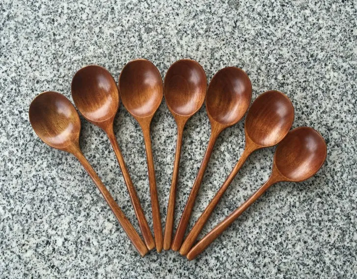

1PC Wooden Brwon Ladle Soup Spoon Kitchen Accessory Handcraft Tableware Tools Wooden Spoon Tea Spoon Dinnerware LC 018