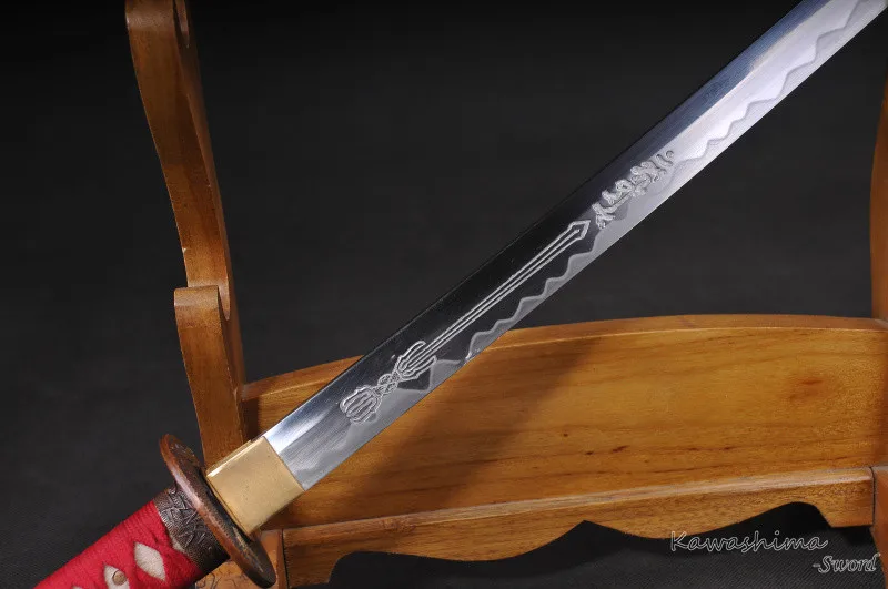 Full Tang Katana Damasucs Folded Steel Clay Temper Blade Engraved Pattern Sharp Ready for Battle