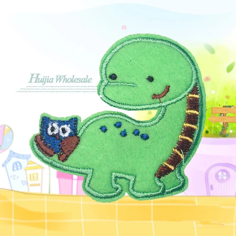 

1 pc Embroidered Fabric Green Dinosaur DIY Iron-on Applique Patch A204 New