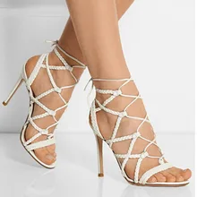 Новинка; дизайнерские кожаные ботинки с вырезными элементами и плетением; босоножки на высоком каблуке; с открытым носком; перекрестным ремешком; сандалии-гладиаторы со шнуровкой